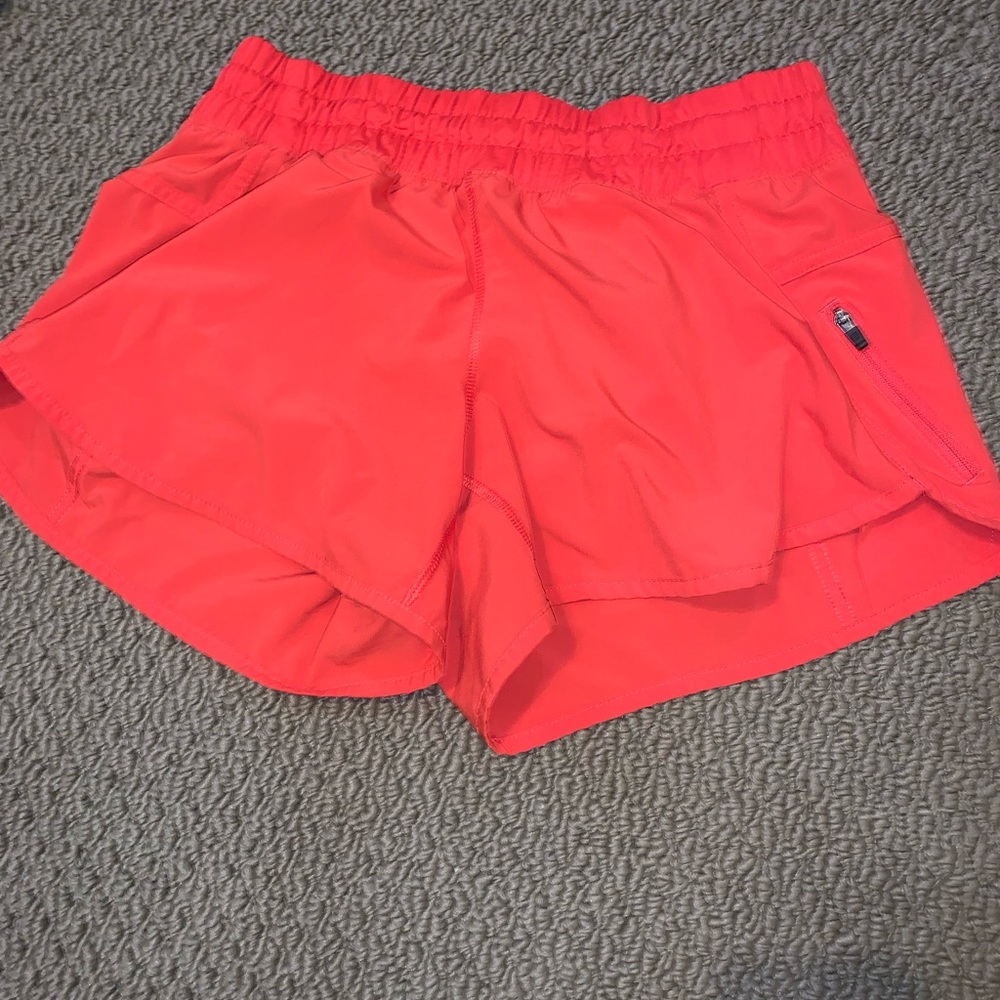 lululemon tracker shorts